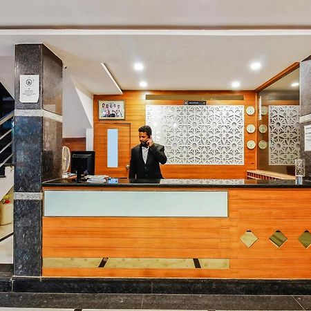 Oyo 29131 Hotel Mn Grand Shamshabad Extérieur photo