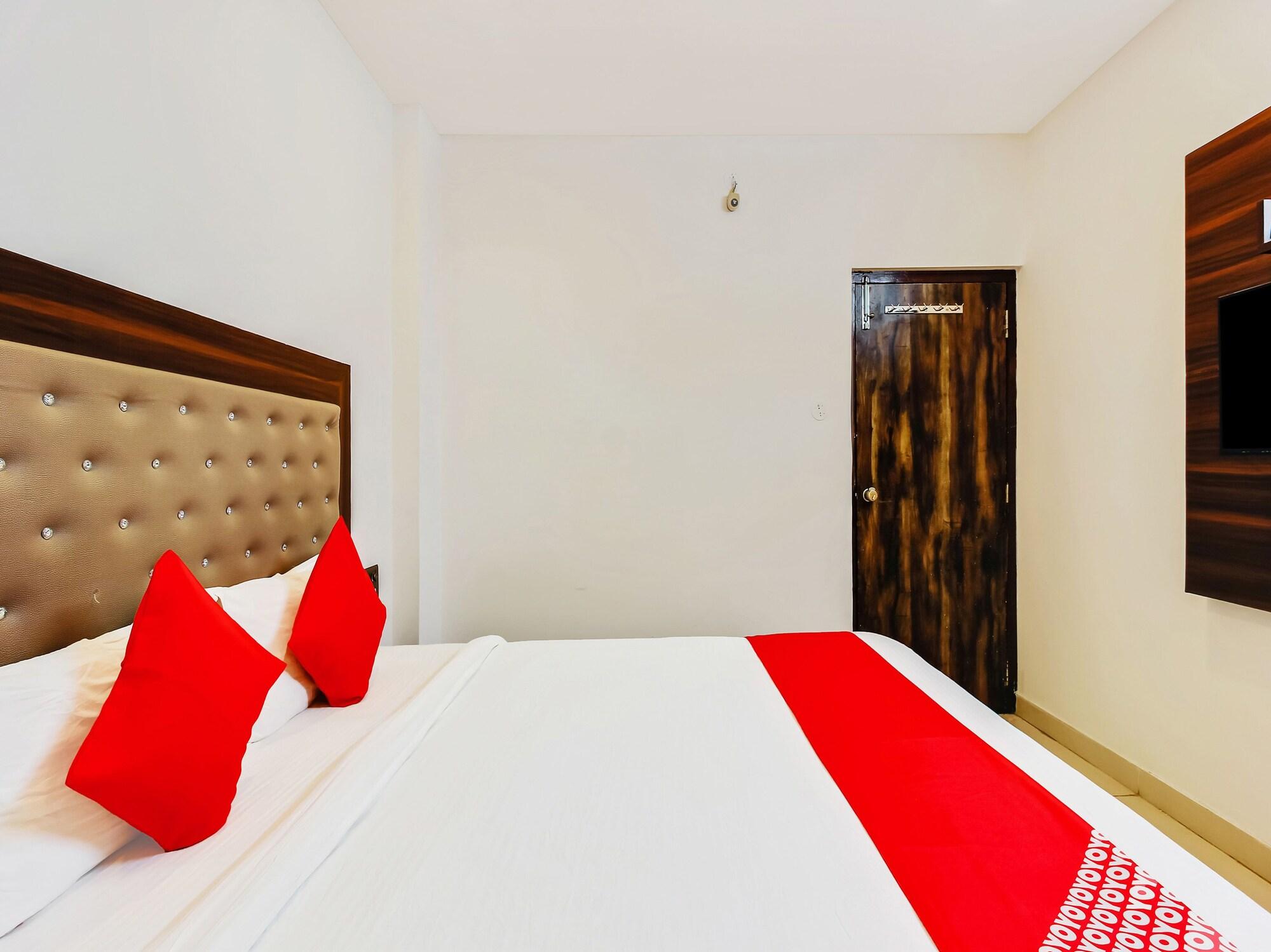 Oyo 29131 Hotel Mn Grand Shamshabad Extérieur photo