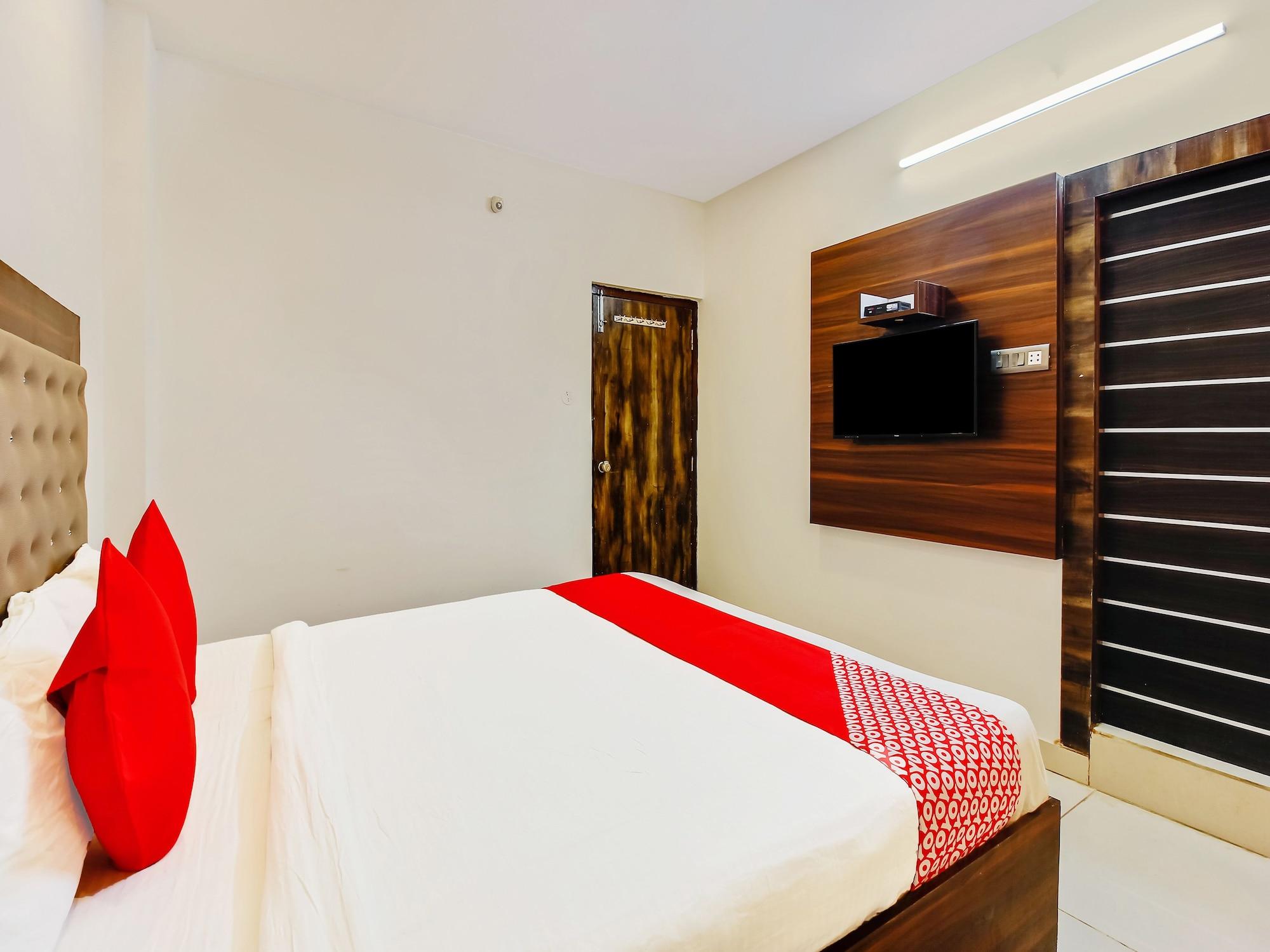 Oyo 29131 Hotel Mn Grand Shamshabad Extérieur photo