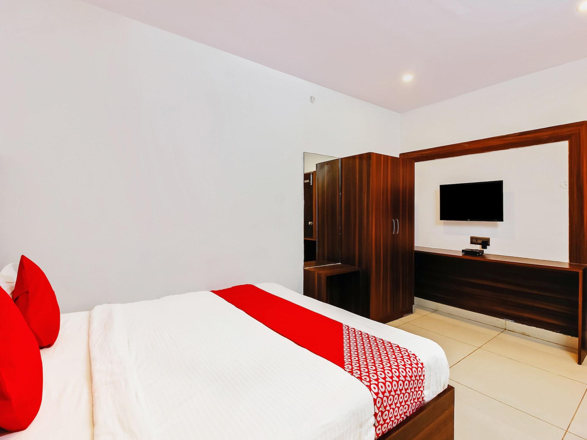 Oyo 29131 Hotel Mn Grand Shamshabad Extérieur photo